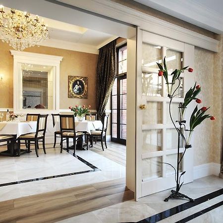 Hotel Kopernik ชีโคชีแนค ภายนอก รูปภาพ