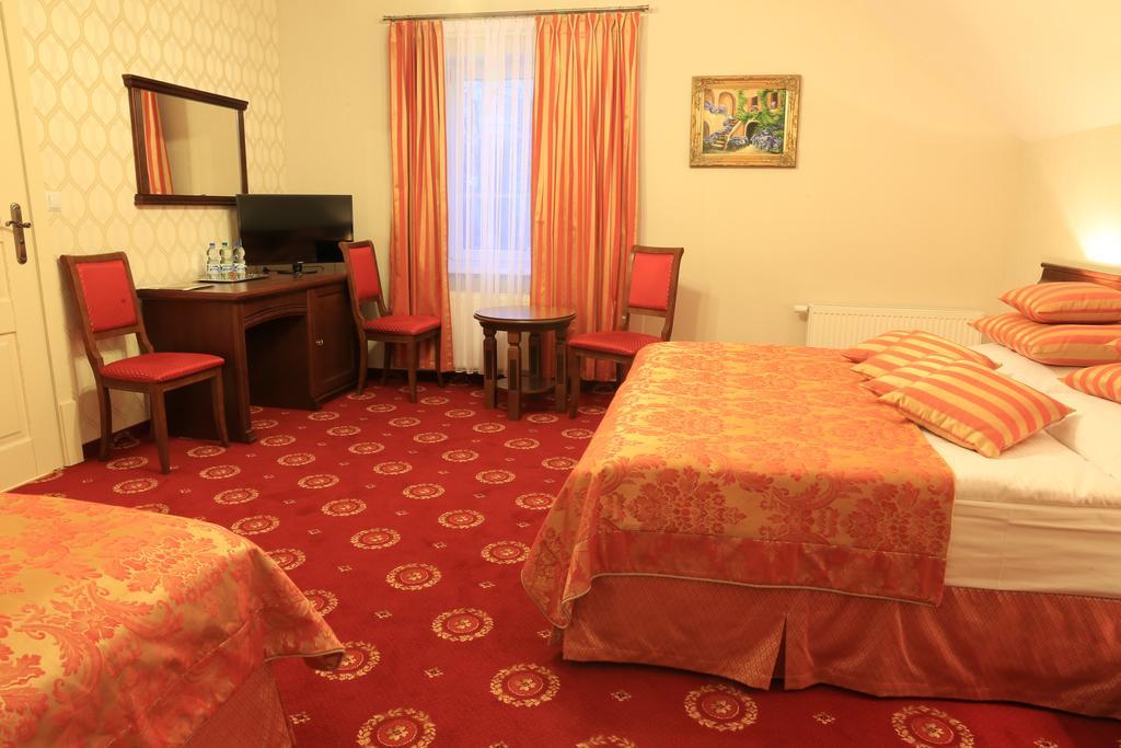 Hotel Kopernik ชีโคชีแนค ห้อง รูปภาพ