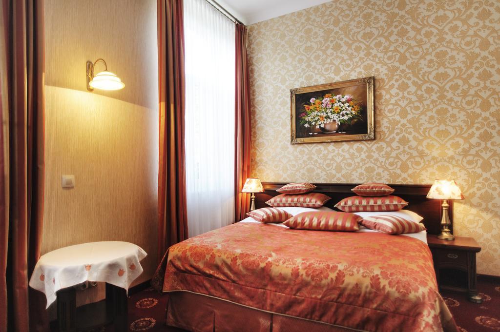 Hotel Kopernik ชีโคชีแนค ห้อง รูปภาพ