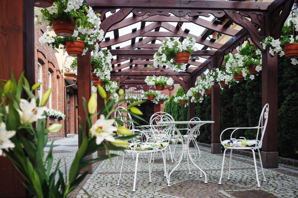 Hotel Kopernik ชีโคชีแนค ภายนอก รูปภาพ