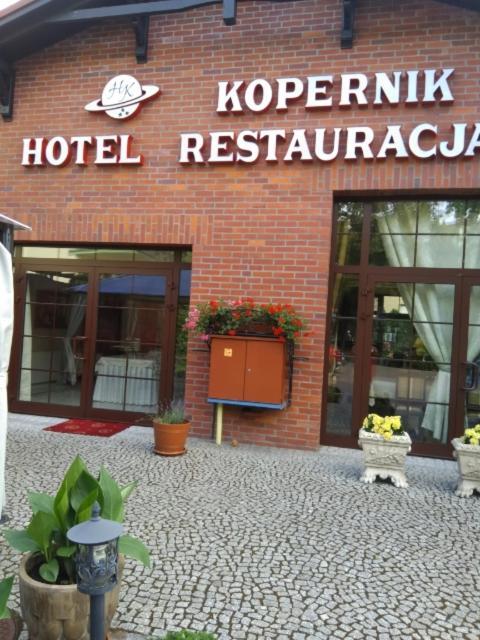 Hotel Kopernik ชีโคชีแนค ภายนอก รูปภาพ